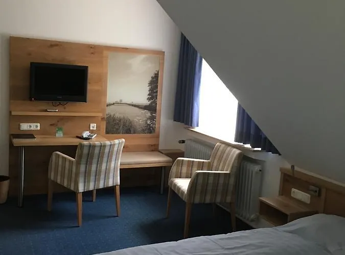 Hotel Neuenburger Hof